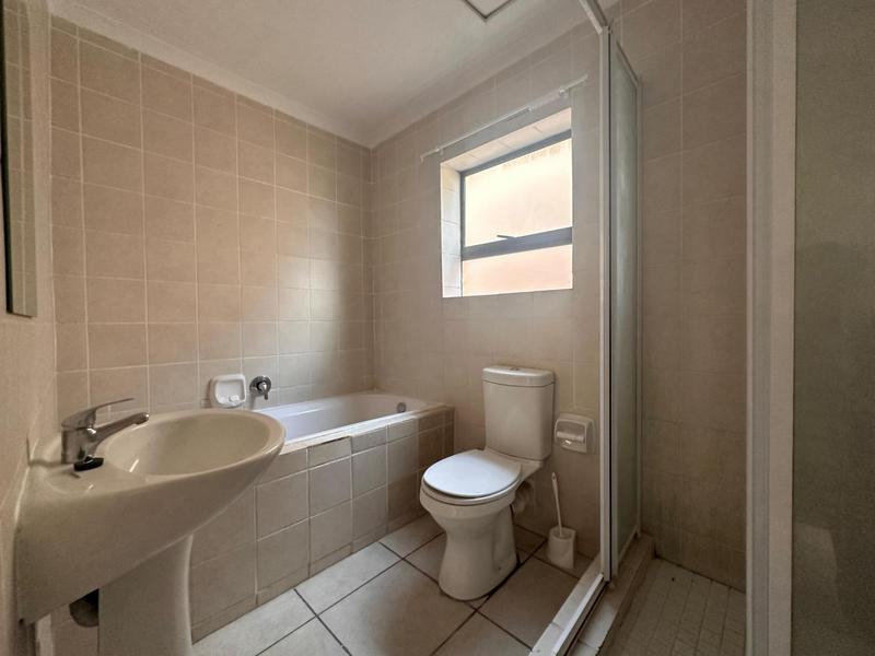 2 Bedroom Property for Sale in Fairview Golf Estate Western Cape